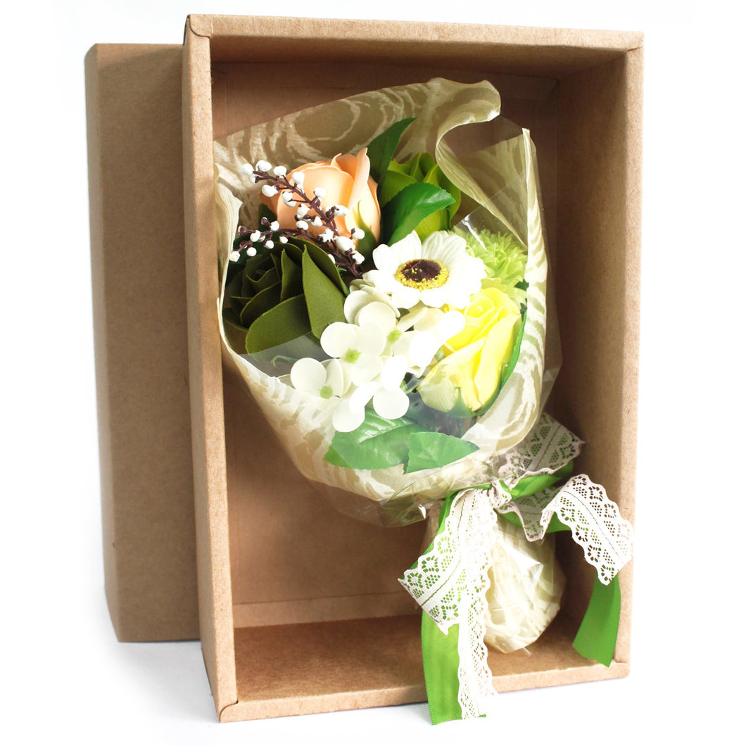 Bouquet flores jabón en caja  VERDE